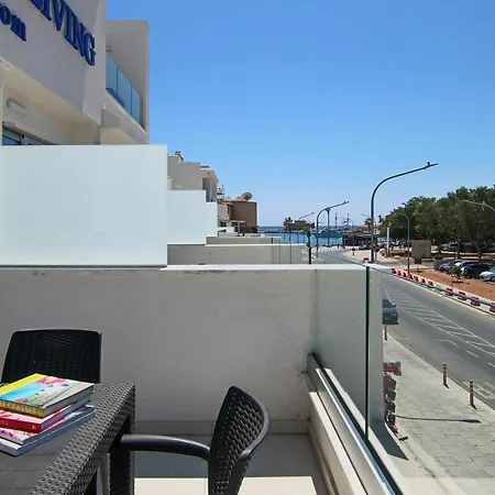 Phaedrus Living - Seaside Luxury Flat Harbour 108 Paphos
