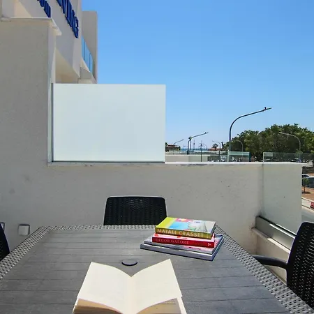 Phaedrus Living - Seaside Luxury Flat Harbour 108 Apartment